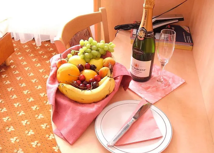 Central Hotel Duesseldorf 3*