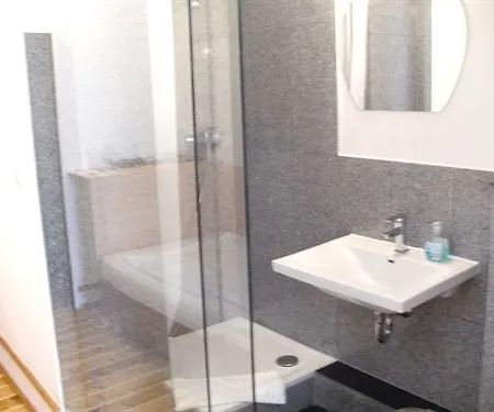 Central Hotel Duesseldorf Hotell 3*