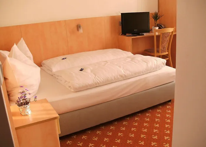 CENTRAL Hotel Duesseldorf 3*