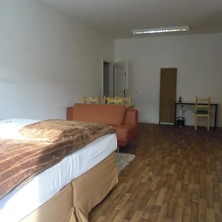 Central Hotel Duesseldorf מלון דיסלדורף