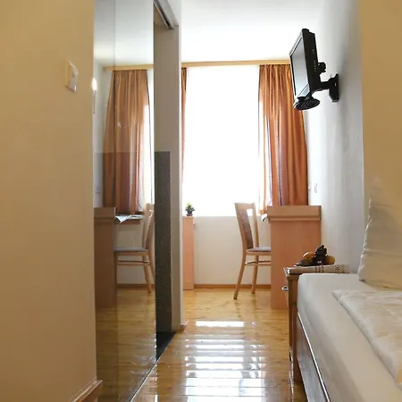 Central Hotel Duesseldorf דיסלדורף